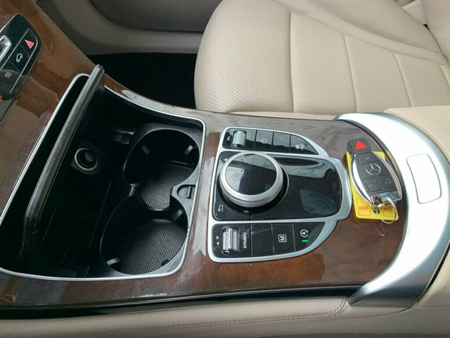 2019 Mercedes-Benz GLC GLC 300 SUV - 22975614 - 33