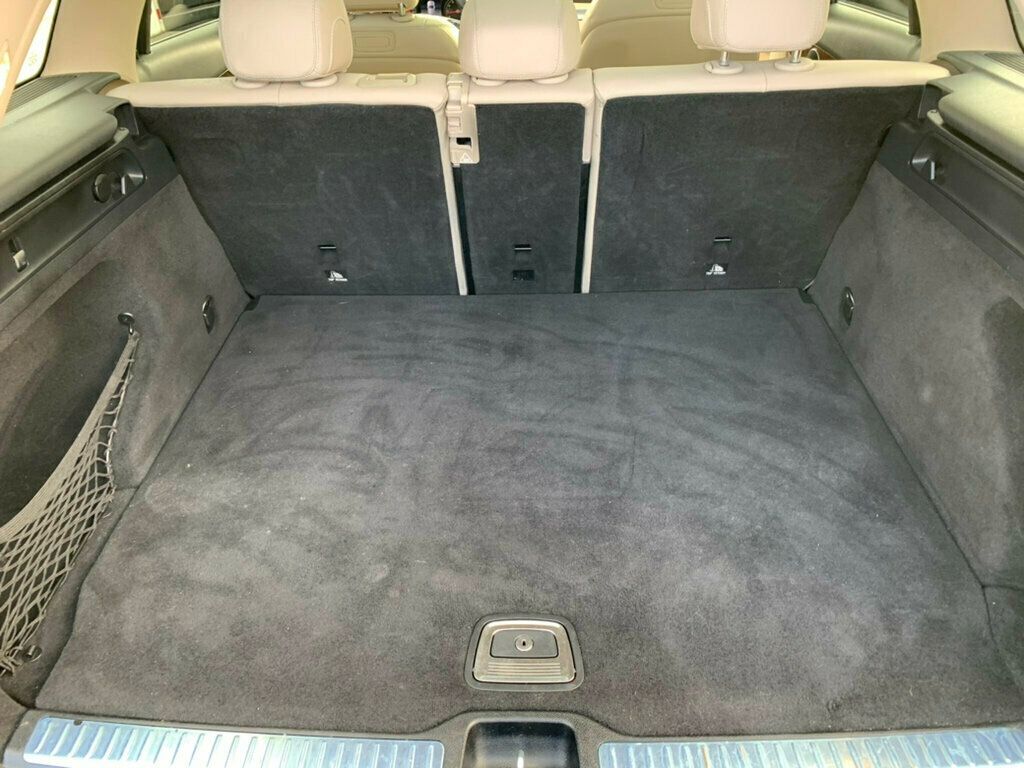 2019 Mercedes-Benz GLC GLC 300 SUV - 22975614 - 36