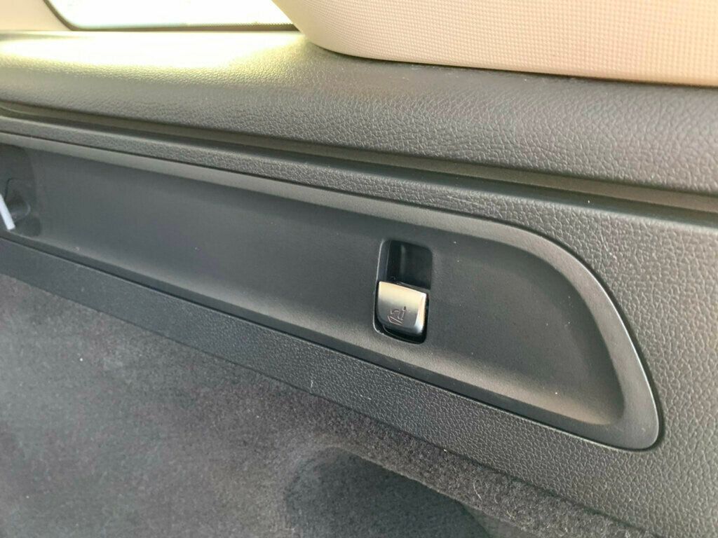 2019 Mercedes-Benz GLC GLC 300 SUV - 22975614 - 38