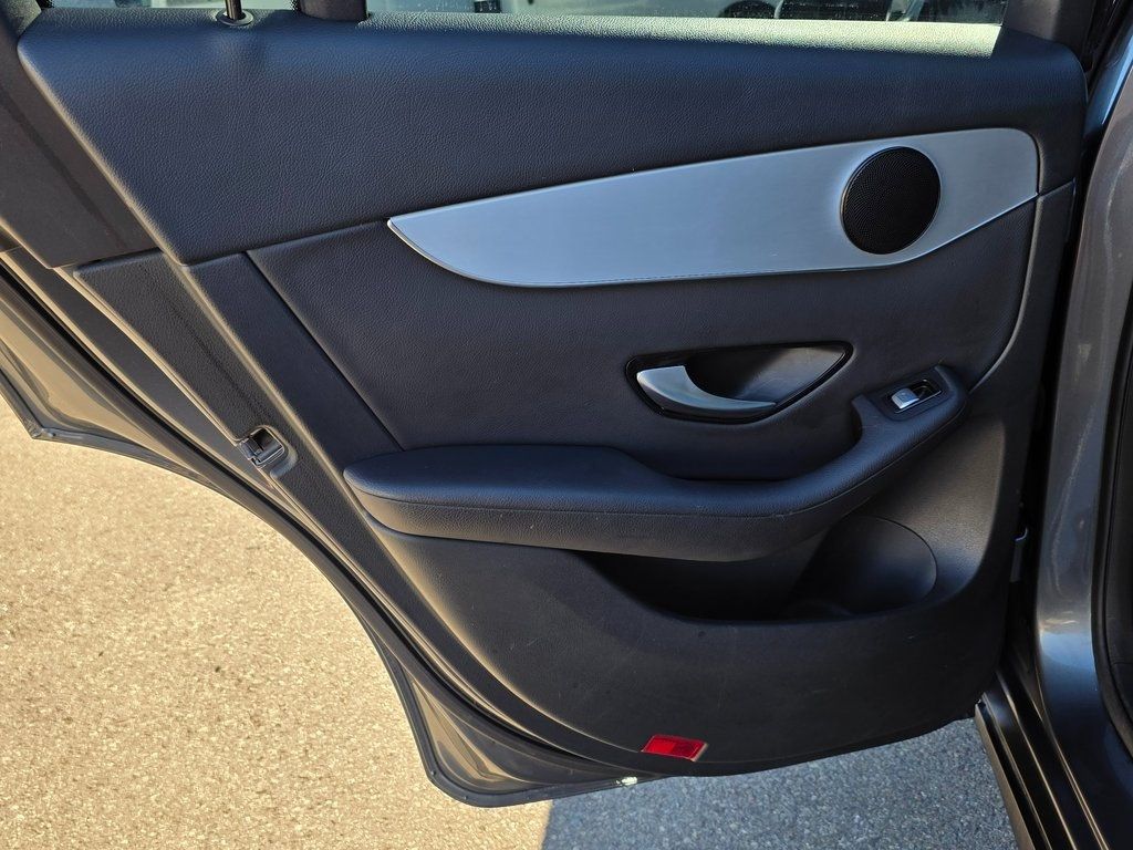 2019 Mercedes-Benz GLC GLC 300 SUV - 22942476 - 19