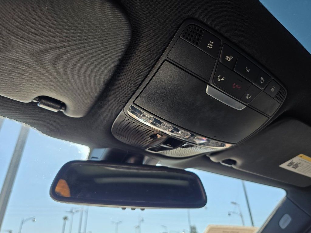 2019 Mercedes-Benz GLC GLC 300 SUV - 22942476 - 33