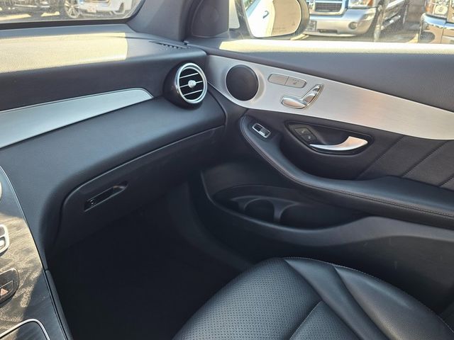 2019 Mercedes-Benz GLC GLC 300 SUV - 22943519 - 32
