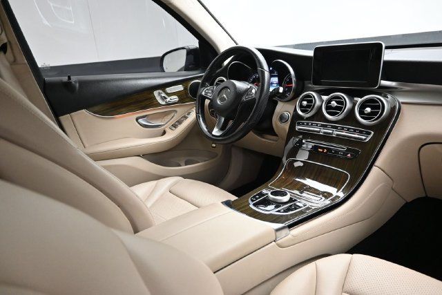 2019 Mercedes-Benz GLC GLC 300 SUV - 23080005 - 11