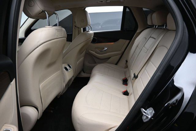 2019 Mercedes-Benz GLC GLC 300 SUV - 23080005 - 7