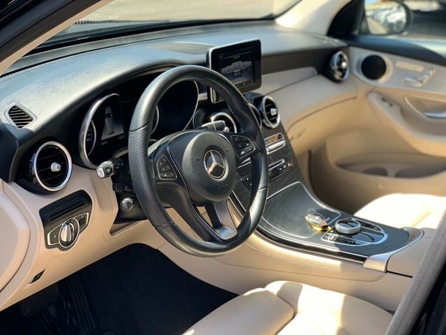 2019 Mercedes-Benz GLC GLC 300 SUV 1-OWNER - 22558205 - 1