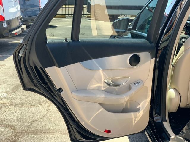 2019 Mercedes-Benz GLC GLC 300 SUV 1-OWNER - 22558205 - 19