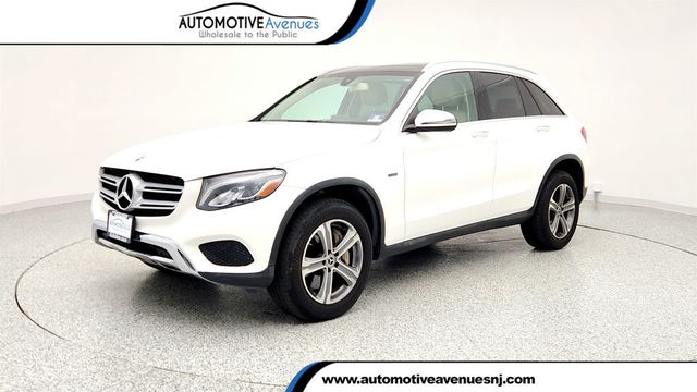 2019 Mercedes-Benz GLC GLC 350e 4MATIC SUV w/ Panorama Roof.& Premium Package - 22971195 - 0