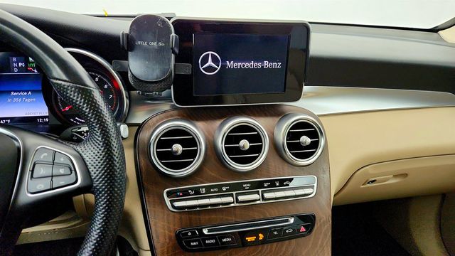 2019 Mercedes-Benz GLC GLC 350e 4MATIC SUV w/ Panorama Roof.& Premium Package - 22971195 - 16
