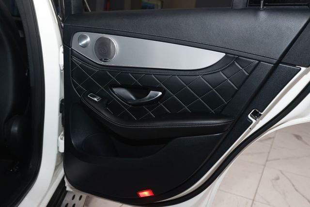 2019 Mercedes-Benz GLC GLC 63 AMG - 22985990 - 19