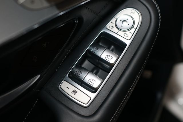 2019 Mercedes-Benz GLC GLC 63 AMG - 22985990 - 23