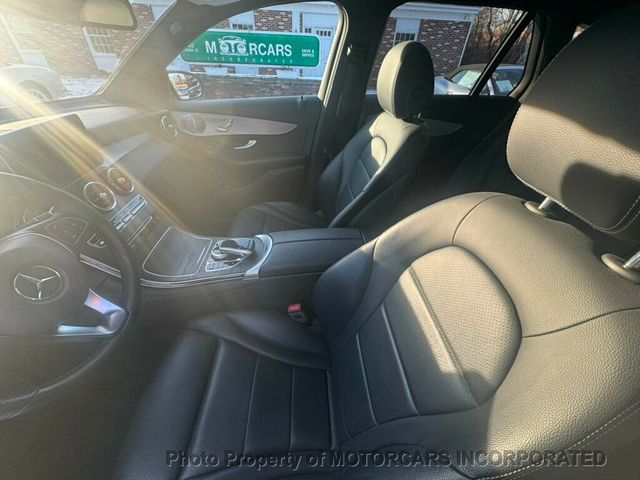 2019 Mercedes-Benz GLC IN "LIKE NEW" CONDITION WITH A BEAUTIFUL COLOR COMBINATION!  - 22964025 - 10