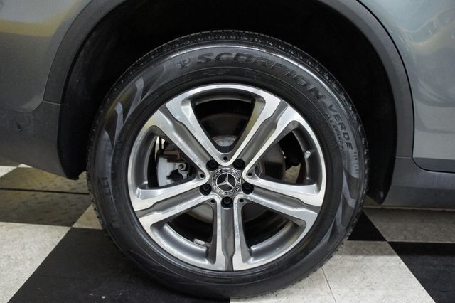 2019 Mercedes-Benz GLC Low Mileage, Immaculate! Panorama Roof! - 22945632 - 14