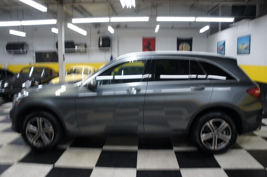 2019 Mercedes-Benz GLC Low Mileage, Immaculate! Panorama Roof! - 22945632 - 18