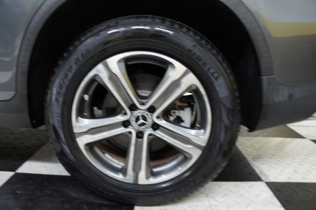 2019 Mercedes-Benz GLC Low Mileage, Immaculate! Panorama Roof! - 22945632 - 19