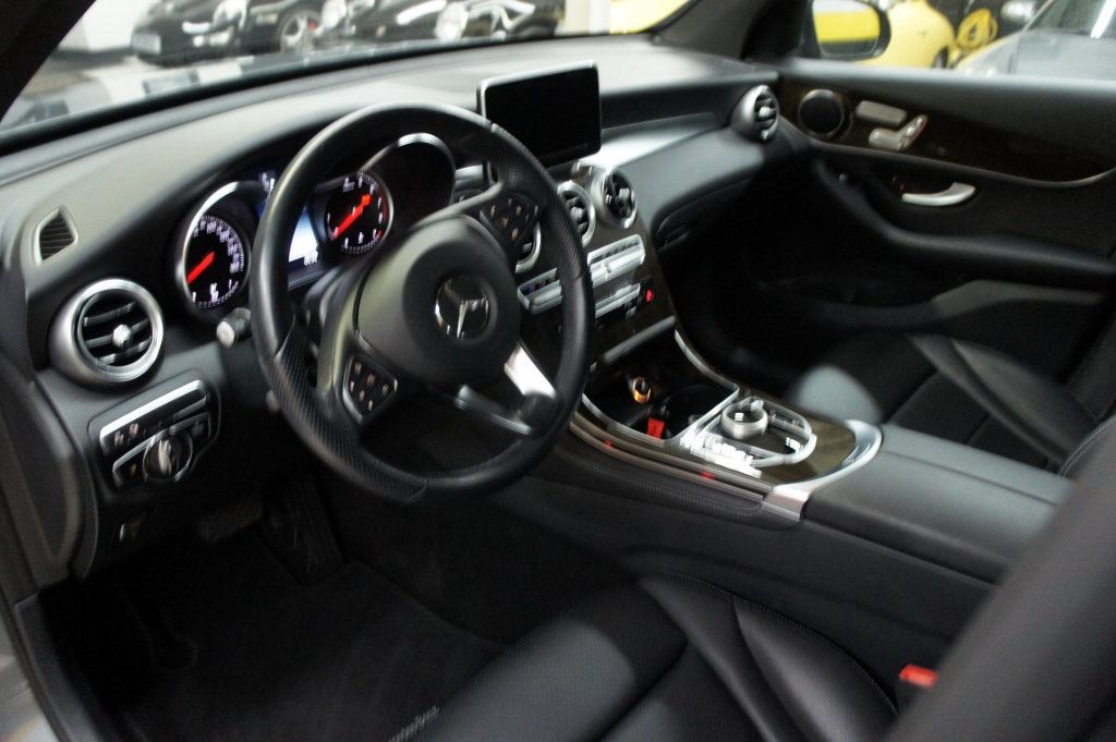 2019 Mercedes-Benz GLC Low Mileage, Immaculate! Panorama Roof! - 22945632 - 26