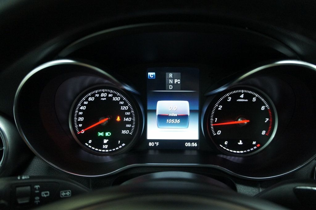 2019 Mercedes-Benz GLC Low Mileage, Immaculate! Panorama Roof! - 22945632 - 29