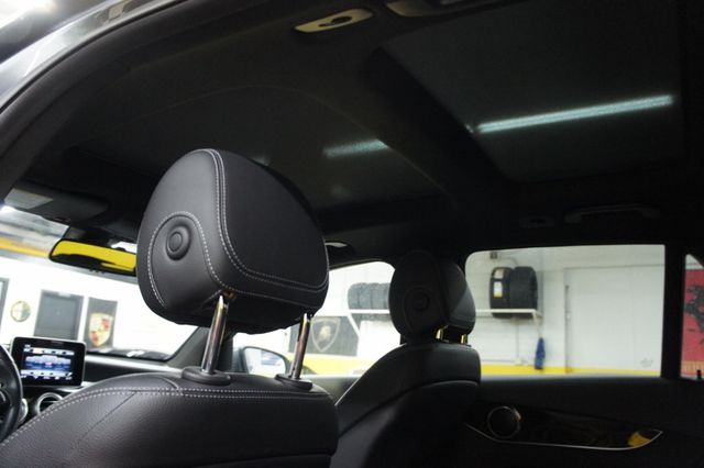 2019 Mercedes-Benz GLC Low Mileage, Immaculate! Panorama Roof! - 22945632 - 38