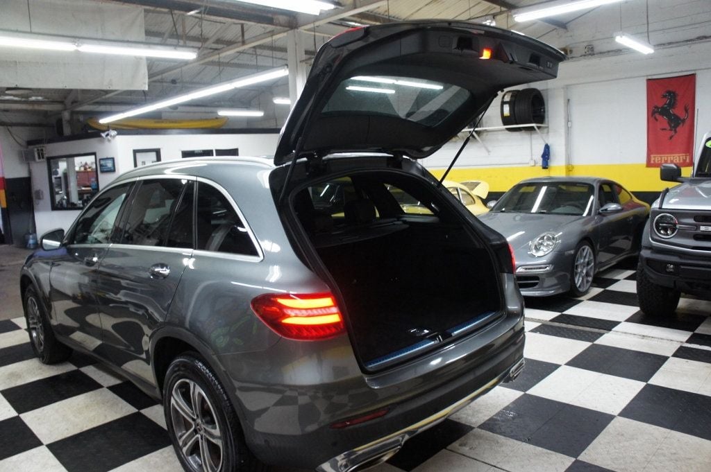 2019 Mercedes-Benz GLC Low Mileage, Immaculate! Panorama Roof! - 22945632 - 41