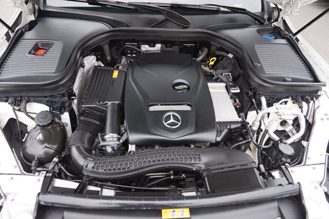 2019 Mercedes-Benz GLC LOW MILES,4MATIC,PREMIUM WHEELS,PANORAMIC ROOF,NAVIGATION - 22963603 - 9