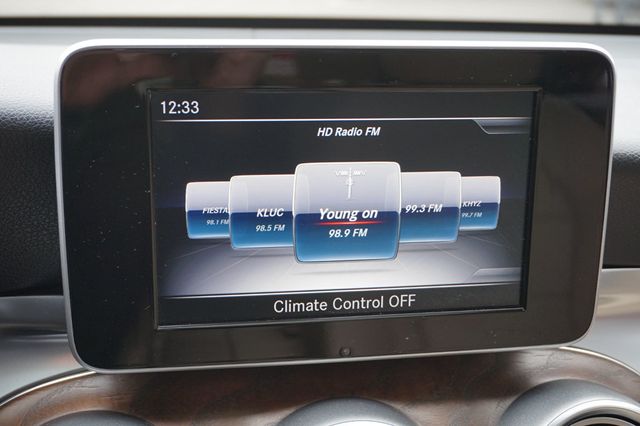 2019 Mercedes-Benz GLC LOW MILES,4MATIC,PREMIUM WHEELS,PANORAMIC ROOF,NAVIGATION - 22963603 - 29