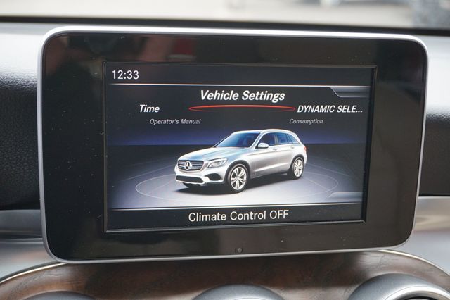 2019 Mercedes-Benz GLC LOW MILES,4MATIC,PREMIUM WHEELS,PANORAMIC ROOF,NAVIGATION - 22963603 - 32