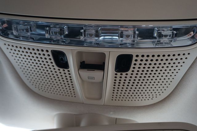 2019 Mercedes-Benz GLC LOW MILES,4MATIC,PREMIUM WHEELS,PANORAMIC ROOF,NAVIGATION - 22963603 - 37