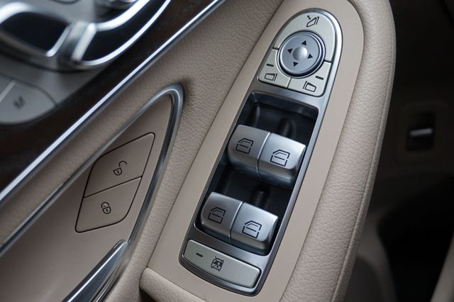 2019 Mercedes-Benz GLC LOW MILES,GLC 300,4MATIC,PREMIUM WHEELS,MOON ROOF, LEATHER SEATS - 22963603 - 21