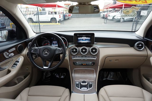 2019 Mercedes-Benz GLC LOW MILES,GLC 300,4MATIC,PREMIUM WHEELS,MOON ROOF, LEATHER SEATS - 22963603 - 38