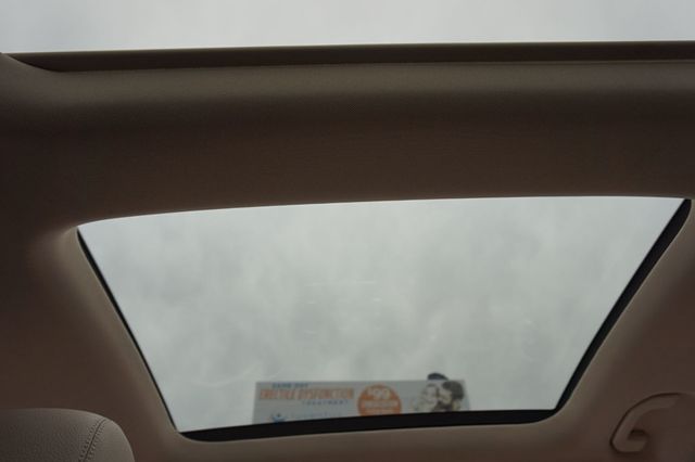 2019 Mercedes-Benz GLC LOW MILES,GLC 300,4MATIC,PREMIUM WHEELS,MOON ROOF, LEATHER SEATS - 22963603 - 40