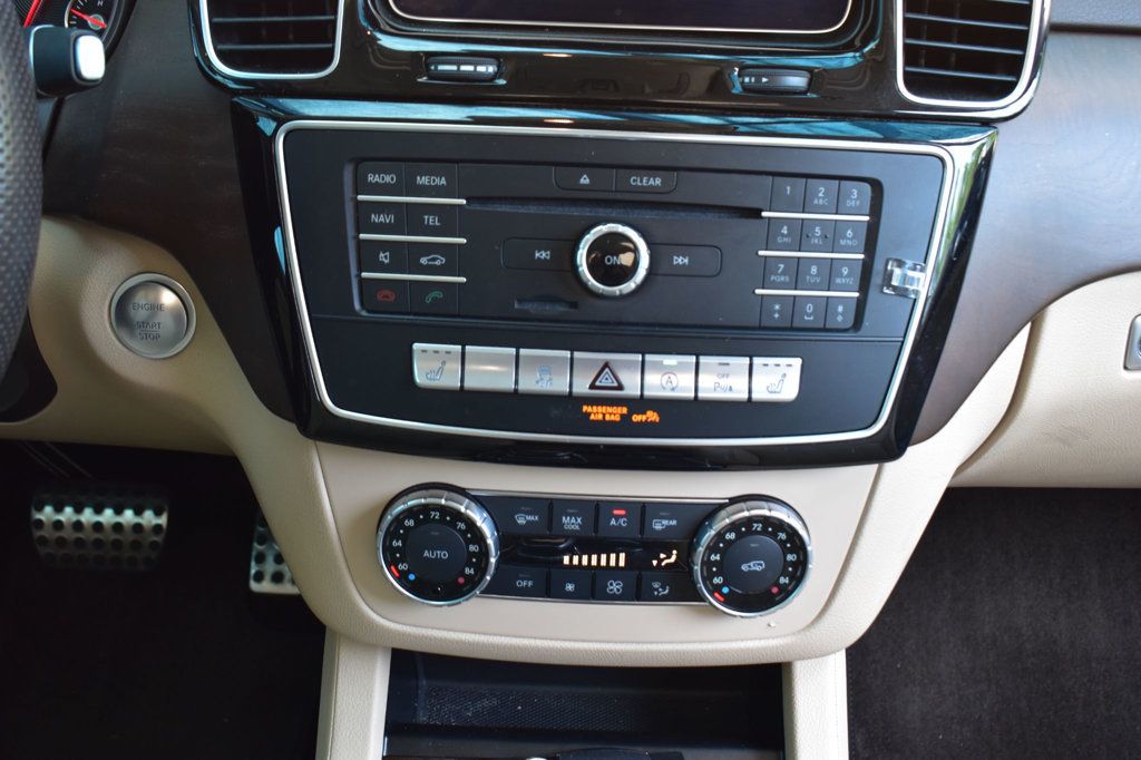 2019 Mercedes-Benz GLE GLE 400 4MATIC SUV - 23049634 - 16