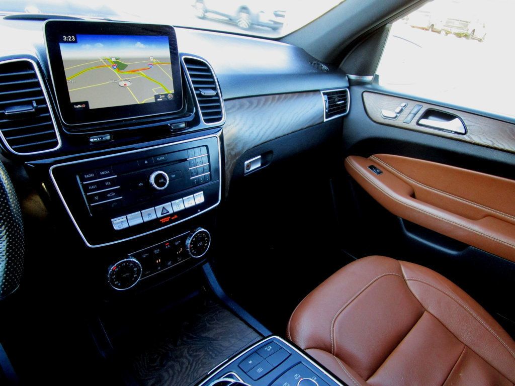 2019 Mercedes-Benz GLE GLE 400 4MATIC SUV - 23097631 - 22