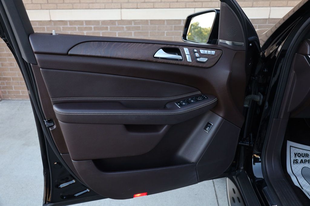 2019 Mercedes Benz GLS 450 4MATIC photo 10