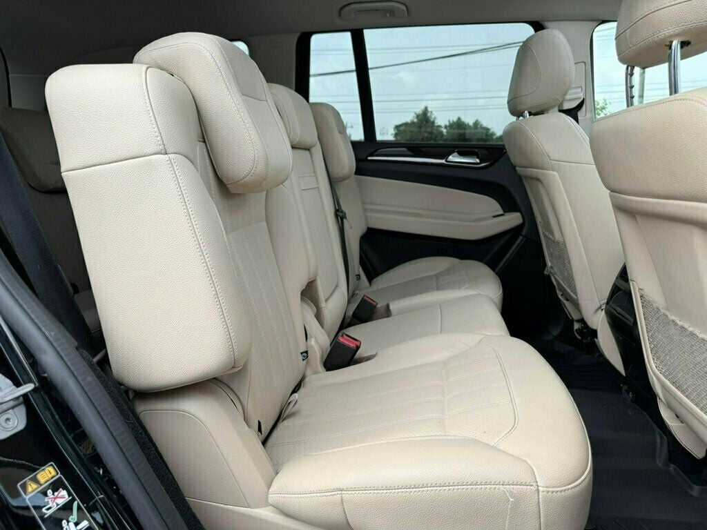 2019 Mercedes Benz GLS 450 4MATIC photo 19