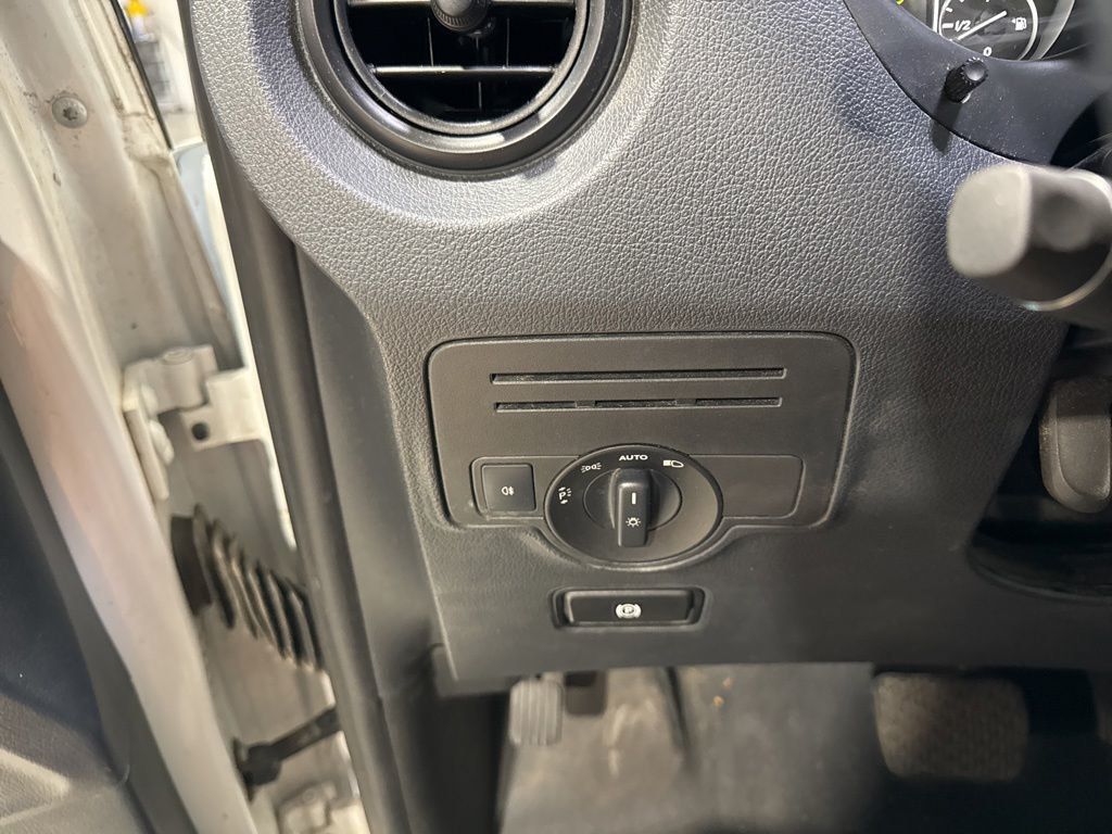 2019 Mercedes-Benz Metris Cargo Van Cargo - 23035487 - 17