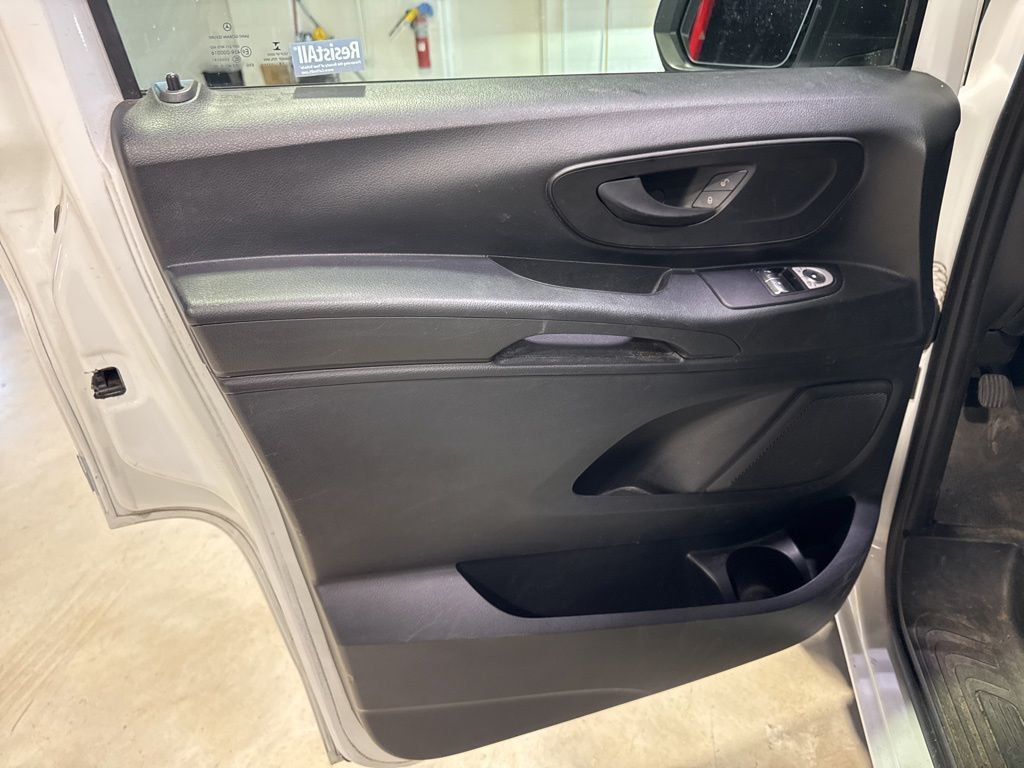2019 Mercedes-Benz Metris Cargo Van Cargo - 23035487 - 26