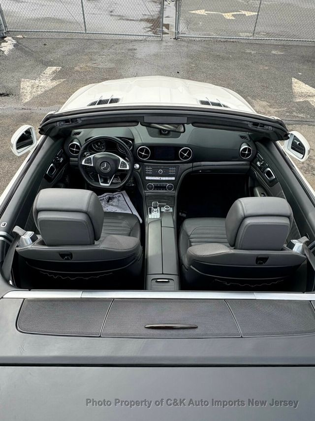 2019 Mercedes-Benz SL SL 550,AMG,Carbon Fiber,Magic Sky Roof,Harmon/Kardon,NEW TIRES - 22993093 - 24
