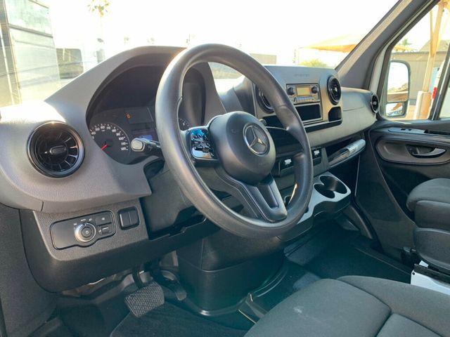 2019 Mercedes-Benz Sprinter Cargo Van 1500 Standard Roof 144" RWD - 22954178 - 10