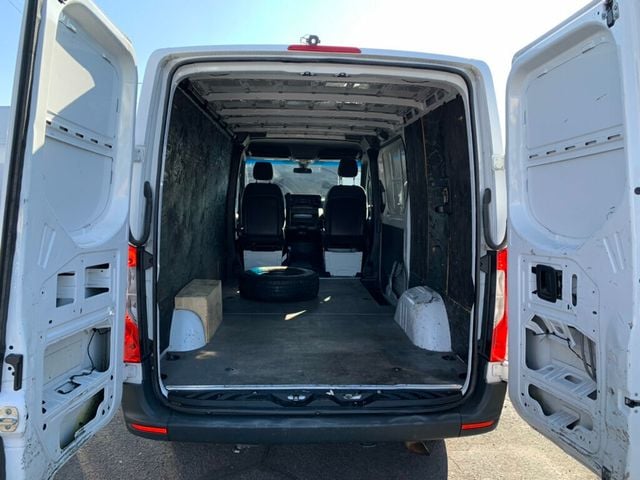 2019 Mercedes-Benz Sprinter Cargo Van 1500 Standard Roof 144" RWD - 22954178 - 2