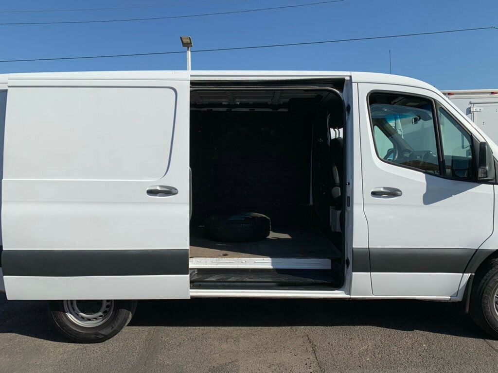 2019 Mercedes-Benz Sprinter Cargo Van 1500 Standard Roof 144" RWD Cargo Gas - 22954178 - 11