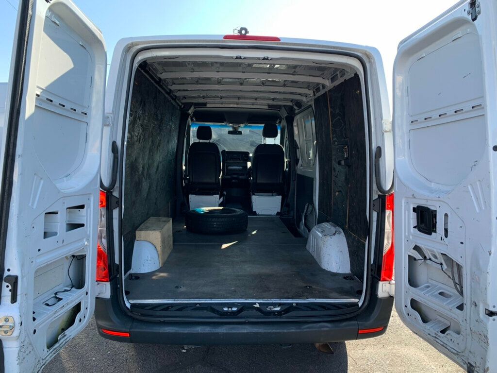 2019 Mercedes-Benz Sprinter Cargo Van 1500 Standard Roof 144" RWD Cargo Gas - 22954178 - 2