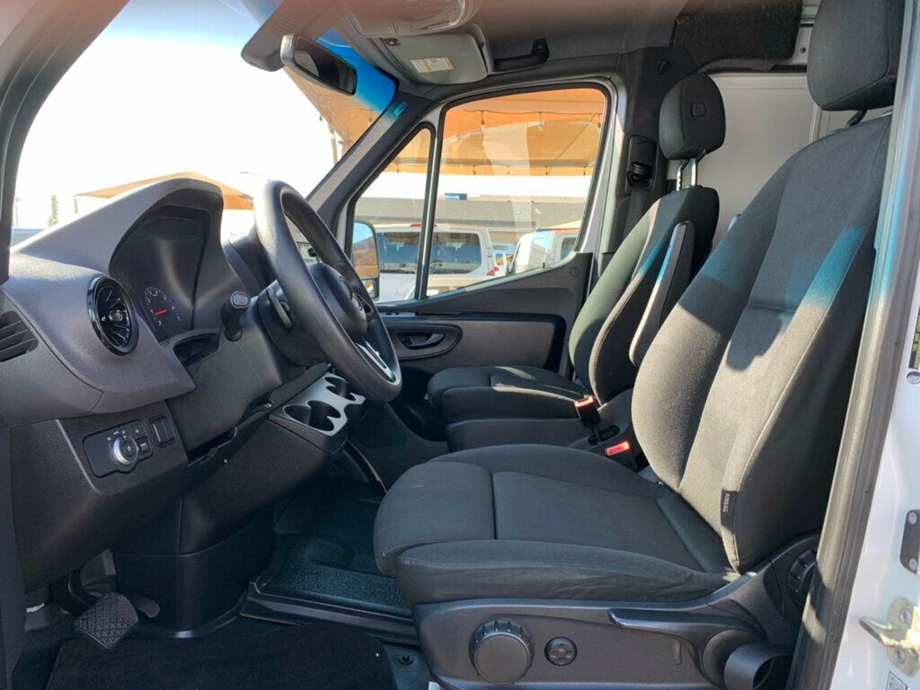 2019 Mercedes-Benz Sprinter Cargo Van 1500 Standard Roof 144" RWD Cargo Gas - 22954178 - 8