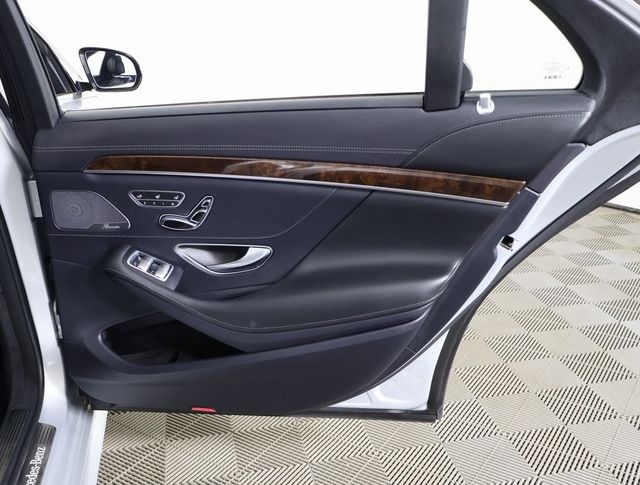 2019 Mercedes-Benz S-Class S 560 4MATIC Sedan - 22999267 - 31