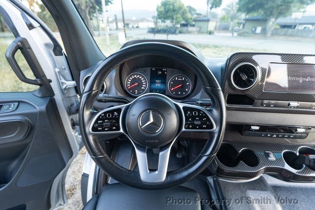 2019 Mercedes-Benz Winnebago Revel 4×4  - 23063318 - 24