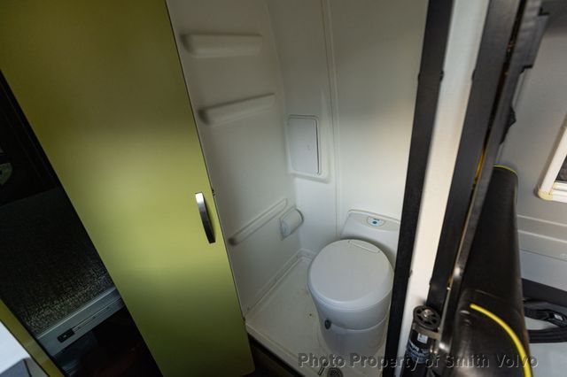 2019 Mercedes-Benz Winnebago Revel 4×4  - 23063318 - 38