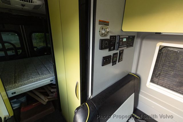 2019 Mercedes-Benz Winnebago Revel 4×4  - 23063318 - 39