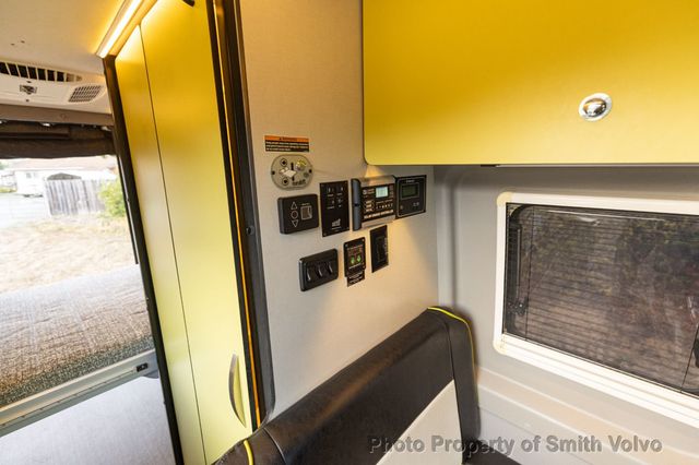 2019 Mercedes-Benz Winnebago Revel 4×4  - 23063318 - 51