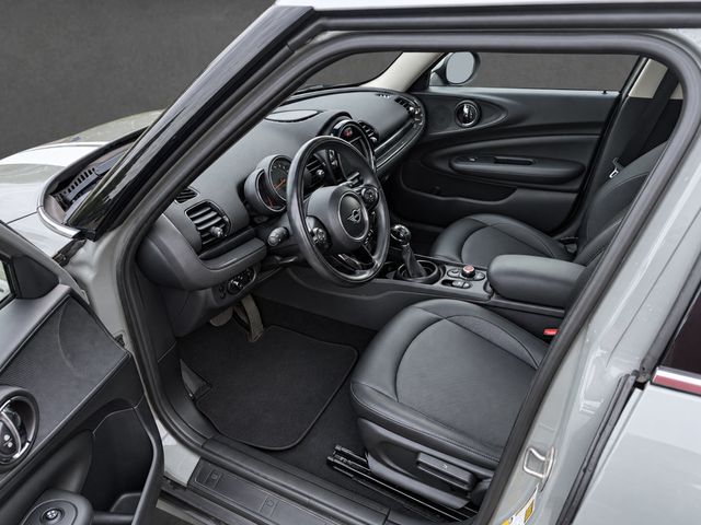 2019 MINI Cooper Clubman ONE OWNER, SIGNATURE TRIM, PAN SUNROOF, HEATED SEATS, 17" WHEELS - 23084028 - 17
