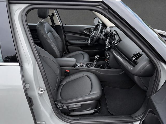 2019 MINI Cooper Clubman ONE OWNER, SIGNATURE TRIM, PAN SUNROOF, HEATED SEATS, 17" WHEELS - 23084028 - 21