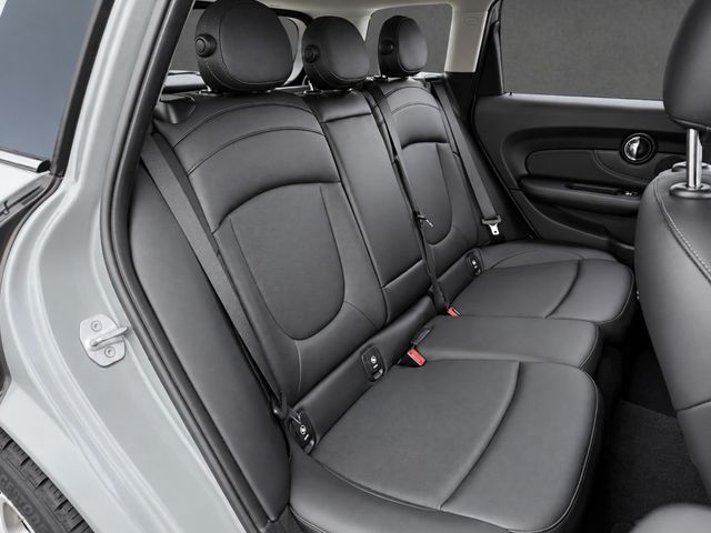 2019 MINI Cooper Clubman ONE OWNER, SIGNATURE TRIM, PAN SUNROOF, HEATED SEATS, 17" WHEELS - 23084028 - 25