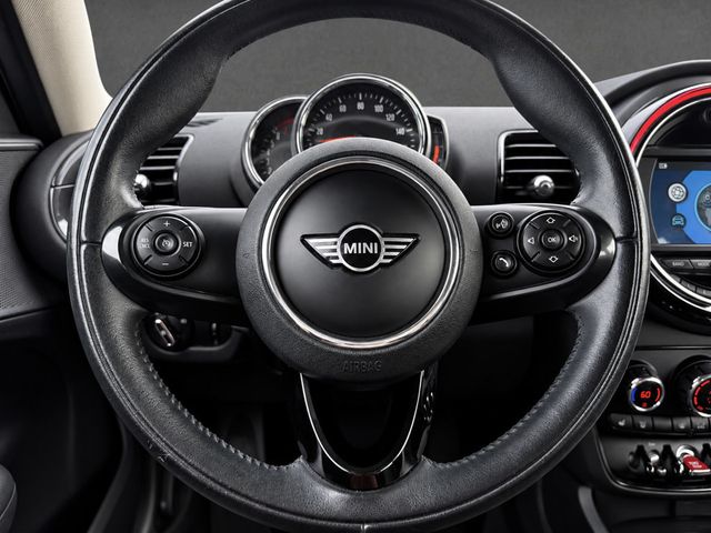 2019 MINI Cooper Clubman ONE OWNER, SIGNATURE TRIM, PAN SUNROOF, HEATED SEATS, 17" WHEELS - 23084028 - 27